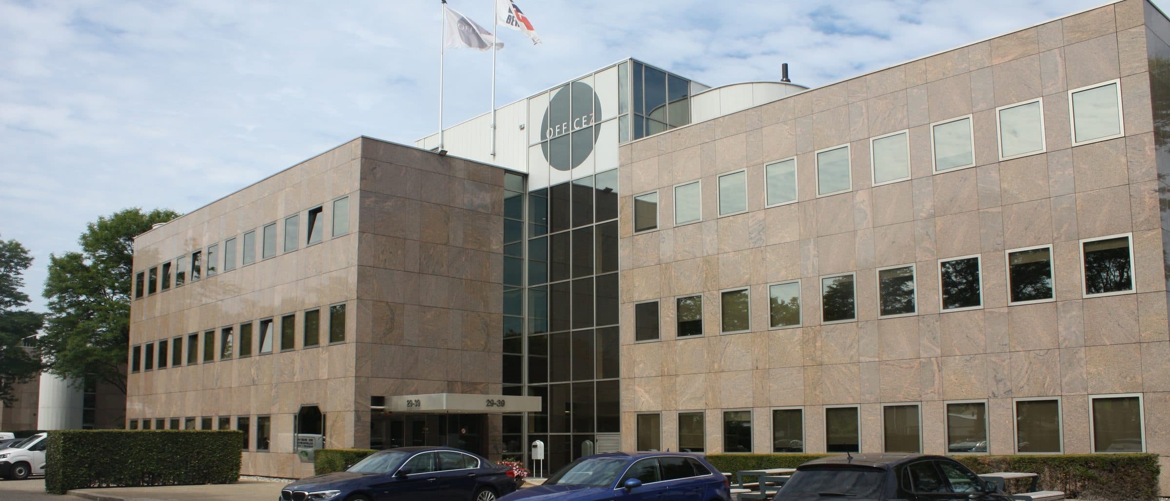 Het kantoorpand aan de Prins Mauritslaan in Badhoevedorp