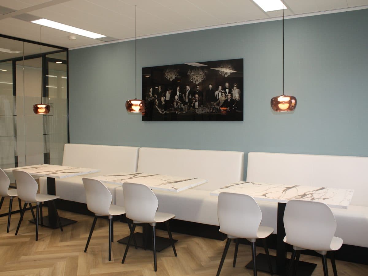 De ontvangst- en lunchruimte van het kantoor